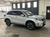 Usata Suzuki Vitara 129 CV (94 kW) 2021 001grigio argento SUV
