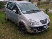 Usata Lancia Musa 100 CV (73 kW) 2004 Grigio Monovolume