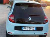 Usata Renault Twingo SE 69 CV (50 kW) 2024 Blu/azzurro Utilitaria