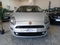 Usata Fiat Punto Lounge 69 CV (50 kW) 2014 Grigio Utilitaria
