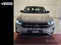 Usata VW T-Roc Life 110 CV (80 kW) 2023 Bianco SUV