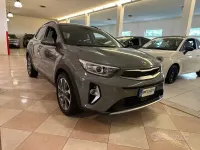 Usata Kia Stonic Style 101 CV (74 kW) 2021 Verde metallizzato SUV