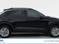 Usata VW T-Roc Life 110 CV (80 kW) 2023 Nero SUV