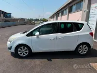 Usata Opel Meriva 110 CV (80 kW) 2011 Bianco Monovolume
