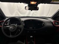 Nuova Toyota Aygo X Trend 72 CV (52 kW) 2025 Chili red & black met SUV