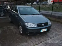 Usata Fiat Punto 69 CV (50 kW) 2004 Grigio Utilitaria