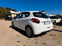 Usata Peugeot 208 74 CV (54 kW) 2017 Bianco Utilitaria