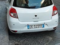 Usata Renault Clio III 75 CV (55 kW) 2012 Bianco Utilitaria