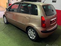 Usata Lancia Musa 95 CV (69 kW) 2007 Bianco Monovolume