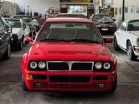 Usado Lancia Delta 205 CV (150 kW) 1992 Rojo Utilitario