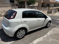 Usata Fiat Grande Punto 75 CV (55 kW) 2012 Bianco Utilitaria