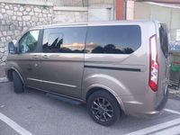 Usata Ford Tourneo Titanium 131 CV (96 kW) 2021 Grigio Monovolume