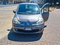 Usata Renault Modus 90 CV (66 kW) 2010 Grigio Monovolume