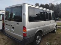Usata Ford Transit 119 CV (87 kW) 2001 Grigio Berlina
