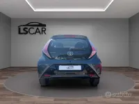 Usata Toyota Aygo Cool 69 CV (50 kW) 2018 Grigio Utilitaria