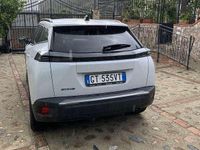 Usata Peugeot 2008 Allure 102 CV (75 kW) 2024 SUV