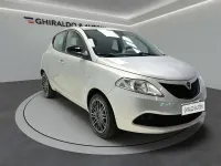 Usata Lancia Ypsilon Gold 69 CV (50 kW) 2018 Grigio Utilitaria