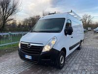 Usata Opel Movano 125 CV (91 kW) 2015 Bianco pastello Monovolume