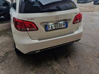 Usata Mercedes B180 109 CV (80 kW) 2015 Bianco Monovolume