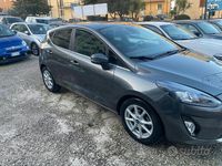 Begagnad Ford Fiesta Active 125 HK (91 kW) 2021 Grå Halvkombi