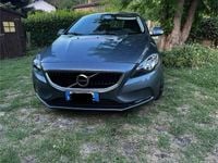 Usata Volvo V40 Inscription 120 CV (88 kW) 2017 Argento Berlina