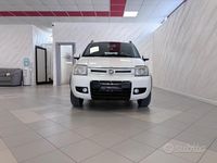 Usata Fiat Panda 4x4 Climbing 75 CV (55 kW) 2011 Bianco Utilitaria