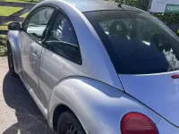 Usata VW New Beetle 102 CV (75 kW) 2003 Grigio Utilitaria