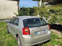 Usata Toyota Corolla 90 CV (66 kW) 2005 Argento Berlina