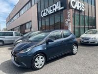 Usata Toyota Aygo Cool 69 CV (50 kW) 2016 Blu Utilitaria