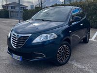 Usata Lancia Ypsilon 80 CV (58 kW) 2016 Blu Utilitaria