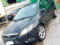 Usata Ford Focus 100 CV (73 kW) 2010 Nero Station wagon