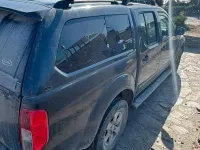 Usata Nissan Navara 171 CV (125 kW) 2007 Grigio Pick-up