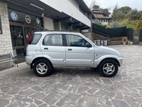 Usata Daihatsu Terios 83 CV (61 kW) 2000 Argento SUV