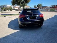 Usata Mercedes GLA200 Premium 136 CV (100 kW) 2018 Blu/azzurro SUV
