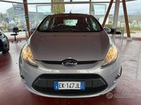 Usata Ford Fiesta 70 CV (51 kW) 2011 Grigio Utilitaria