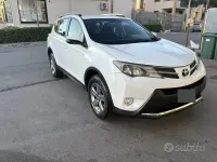 Usata Toyota RAV4 124 CV (91 kW) 2014 SUV