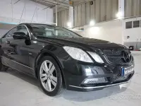 Usata Mercedes E350 231 CV (169 kW) 2009 Nero Coupé