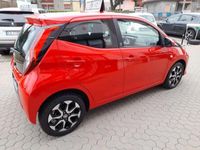 usata Toyota Aygo 5p 1.0 x-play 72cv