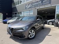 Begagnad Alfa Romeo Stelvio 180 HK (132 kW) 2017 Grå SUV