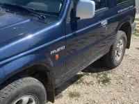 Usata Mitsubishi Pajero 100 CV (73 kW) 1996 Blu SUV