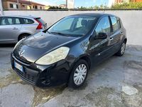 Usata Renault Clio II 75 CV (55 kW) 2009 Nero Berlina