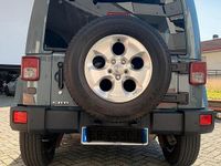 Usata Jeep Wrangler Sahara 200 CV (147 kW) 2015 Grigio SUV