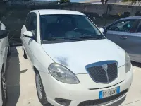 Usata Lancia Ypsilon 60 CV (44 kW) 2009 Bianco Utilitaria