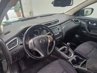 Usata Nissan Qashqai Acenta 130 CV (95 kW) 2017 Nero SUV