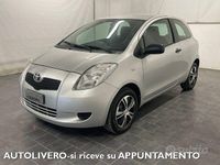 Usata Toyota Yaris Sol 69 CV (50 kW) 2008 Grigio Utilitaria