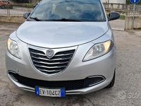 Usata Lancia Ypsilon 69 CV (50 kW) 2012 Grigio Utilitaria