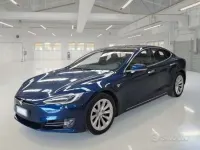 Usata Tesla Model S 158 kW (215 CV) 2020 Blu/azzurro Utilitaria