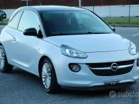 Usata Opel Adam 87 CV (63 kW) 2013 Utilitaria