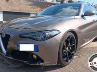 Usata Alfa Romeo Giulia Super 179 CV (131 kW) 2017 Grigio Berlina