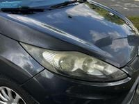 Second-hand Ford Fiesta 97 CP (71 kW) 2010 Negru Berlinǎ